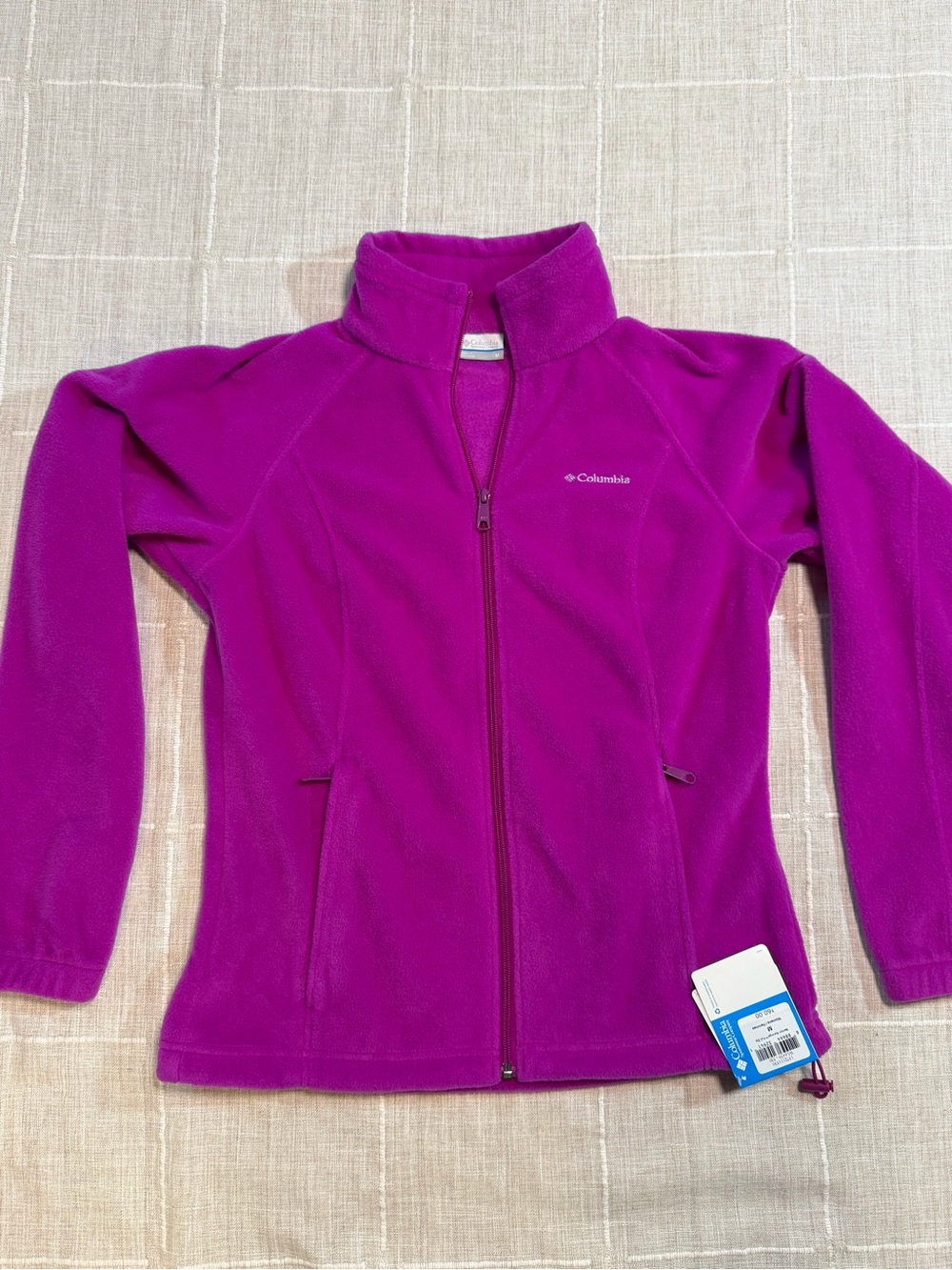 Columbia Women's Fleece Jacket in Bright Magenta - Zipper Pockets - Medium - NWT